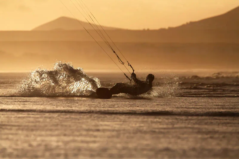 Windsurf y Kitesurf en Sotavento