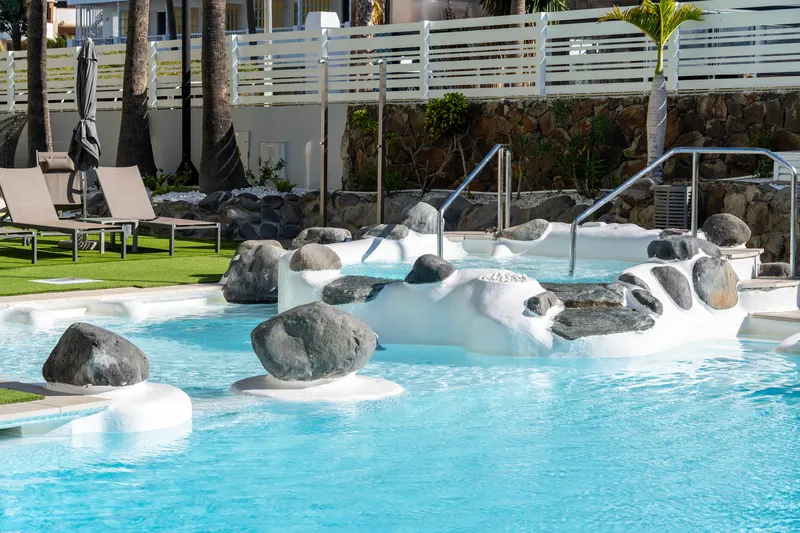 Piscinas — Hotel LIVVO Anamar Suites, Playa del Inglés 3