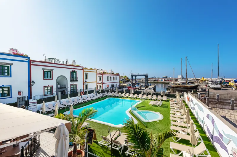 Piscina — Apartamentos LIVVO Puerto de Mogán, Puerto de Mogán 3