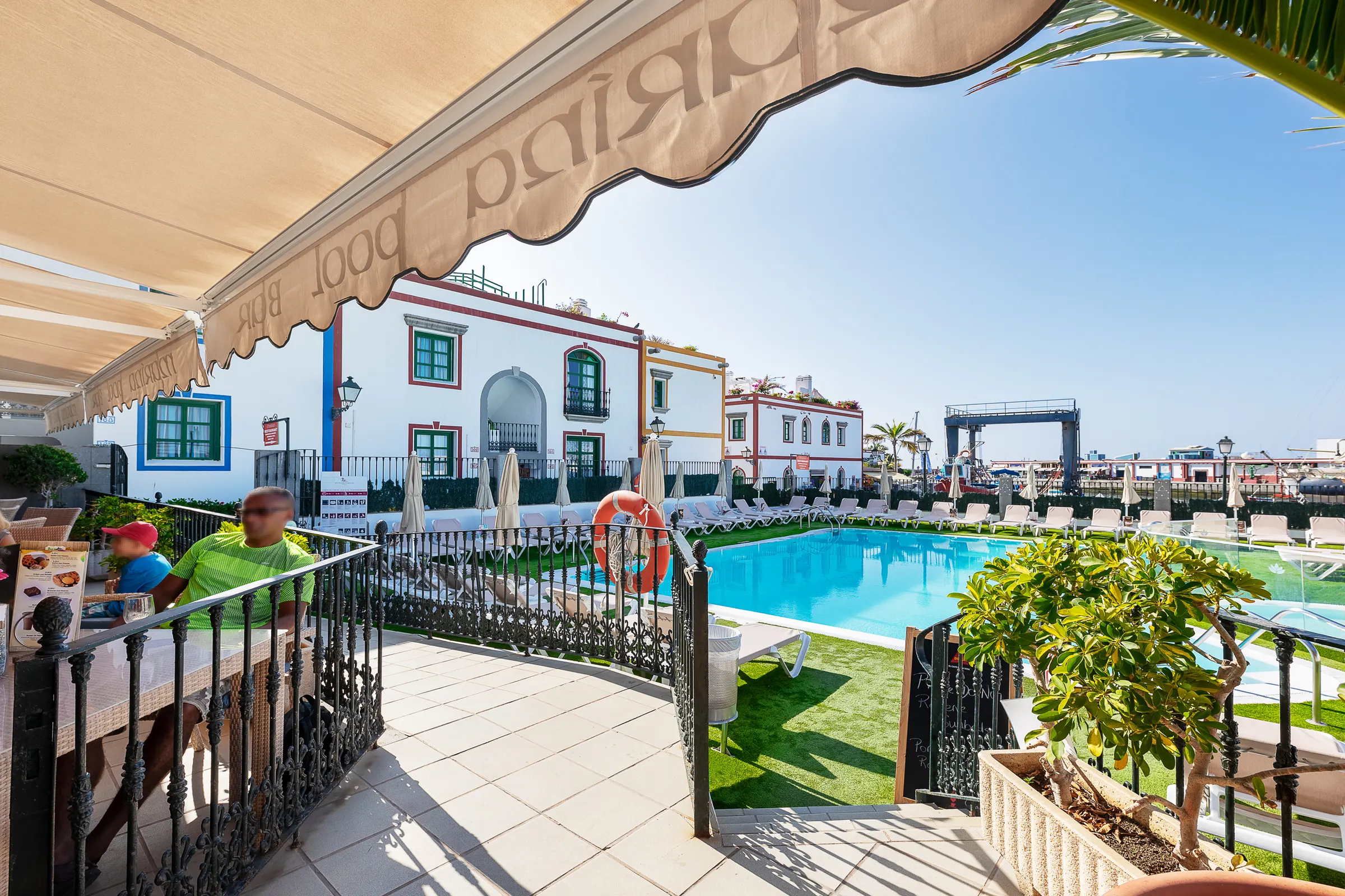 Piscina — Billy's Puerto de Mogan Apartments by LIVVO, Puerto de Mogán 3