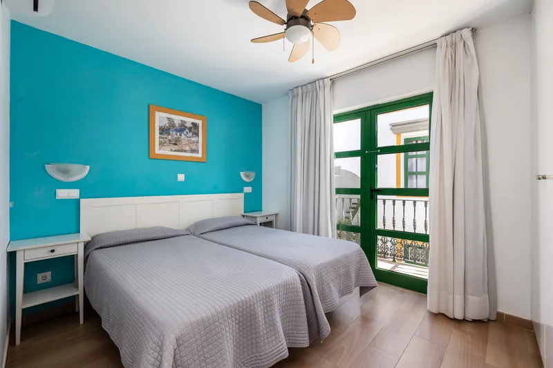 Apto. 2 dorm. En planta alta con balcón y azotea — Billy's Puerto de Mogan Apartments by LIVVO, Puerto de Mogán 4