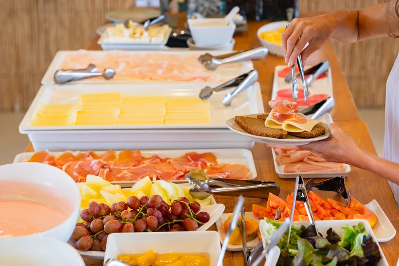 Gastronomía — Bristol Sunset Beach by LIVVO, Corralejo 3