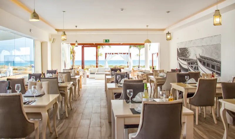 Gastronomía — Hotel LIVVO Budha Beach, Santa María, Sal 1