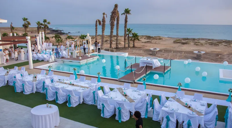 Piscina y animación — Hotel LIVVO Budha Beach, Santa María, Sal 2