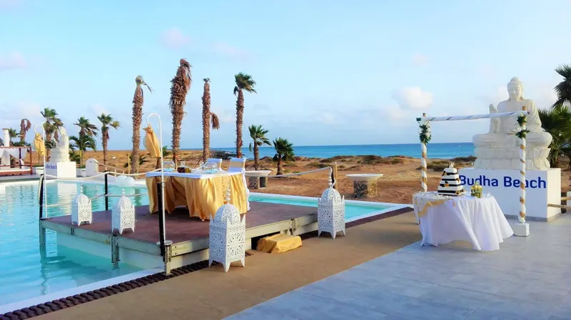 Piscina y animación — Hotel LIVVO Budha Beach, Santa María, Sal 6
