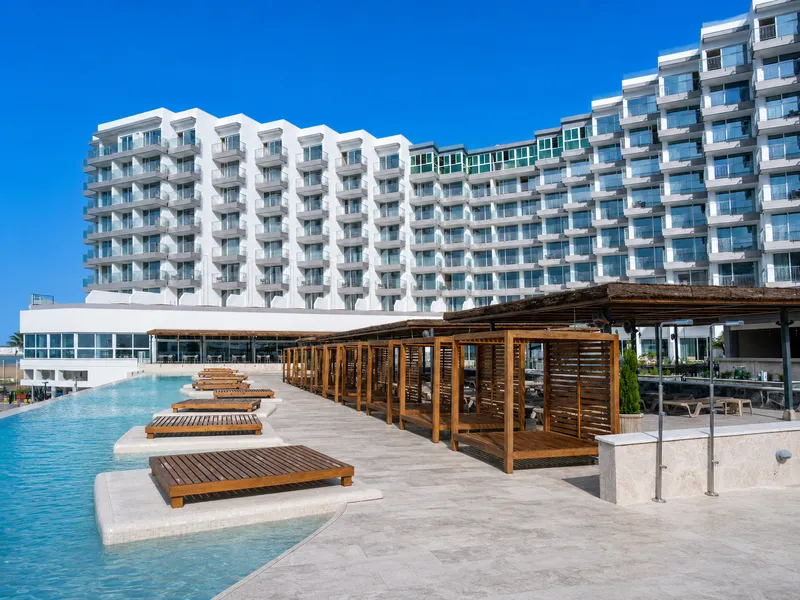 Hotel Cádiz Bahía — LIVVO Hotels 4★ en Playa de la Victoria, Cádiz