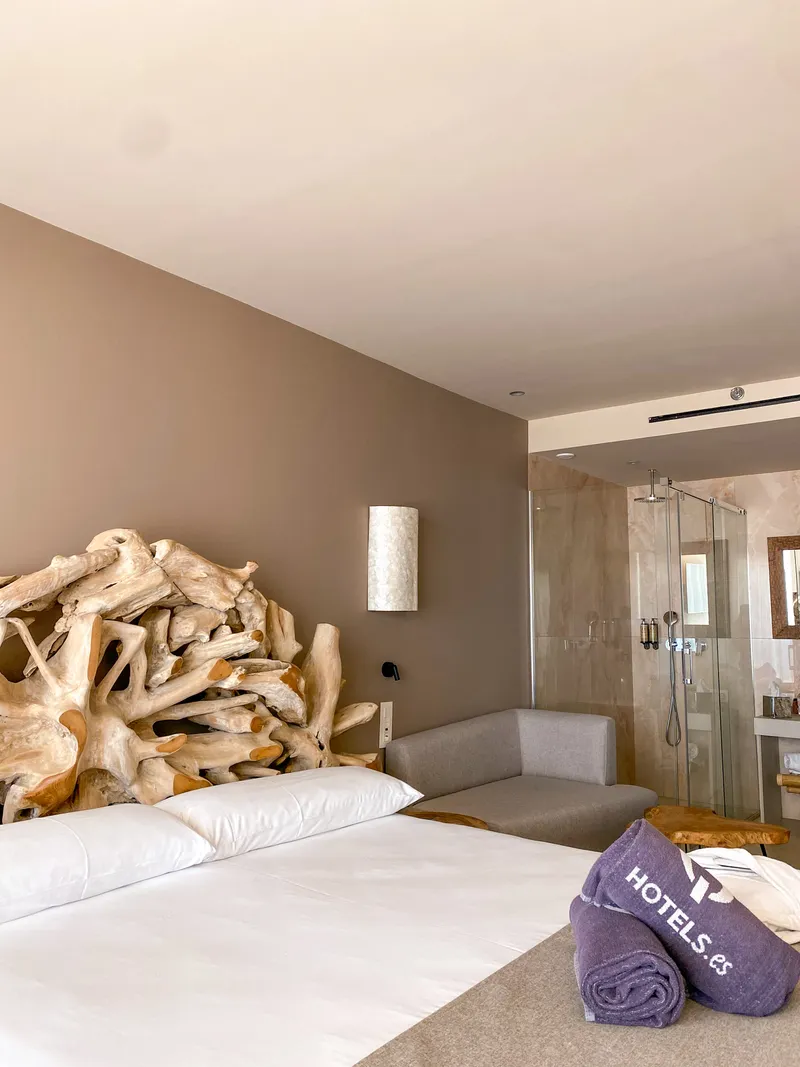 Junior Suite Master (+18) — Hotel Cádiz Bahía, Playa de la Victoria 3