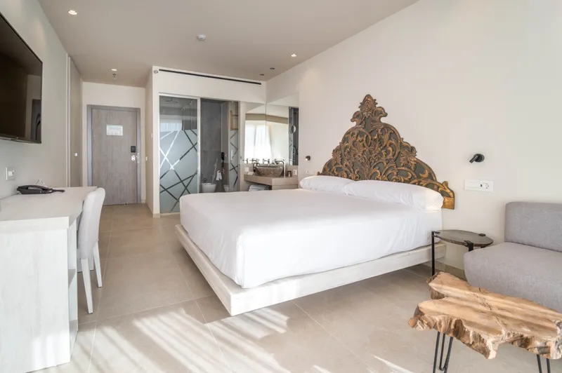 Habitación Swim Up Superior (+18) — Hotel Cádiz Bahía, Playa de la Victoria 2