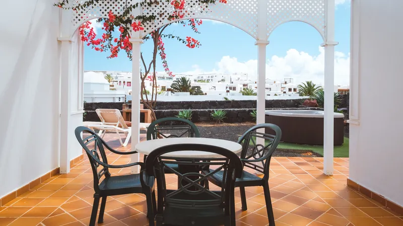 Apartamento Hidromasaje Plus — Apartamentos LIVVO Coloradamar, Playa Blanca 1