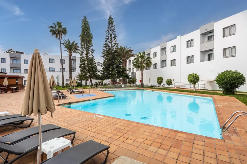 Piscina — Hotel LIVVO Corralejo Beach, Corralejo 4