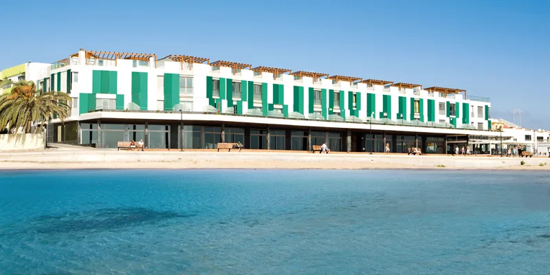 Hotel LIVVO Corralejo Beach — LIVVO Hotels 4★ en Corralejo