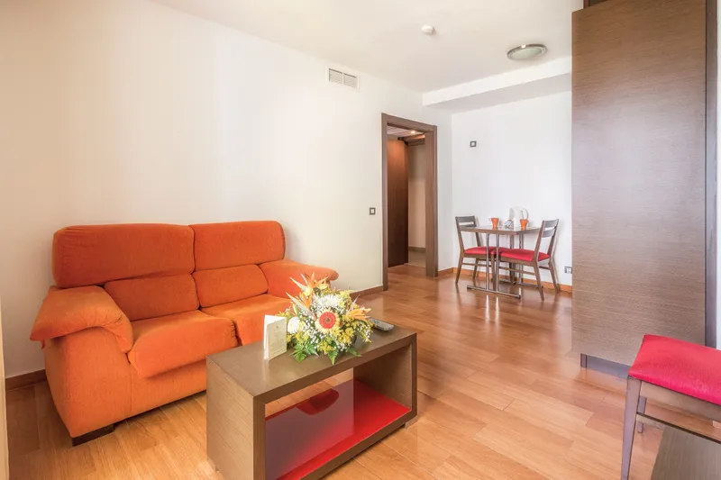 Habitación Doble Premium Vista Piscina — Hotel LIVVO Corralejo Beach, Corralejo 5