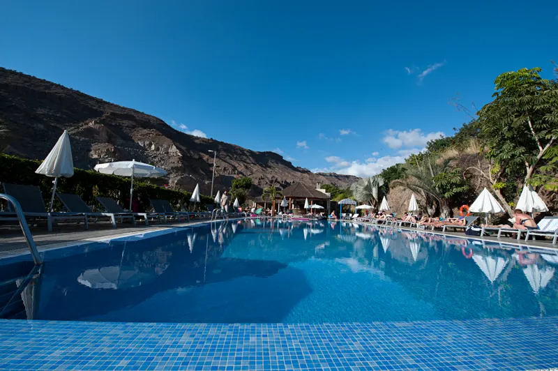 Piscinas y animación — Hotel LIVVO Costa Taurito, Taurito 1