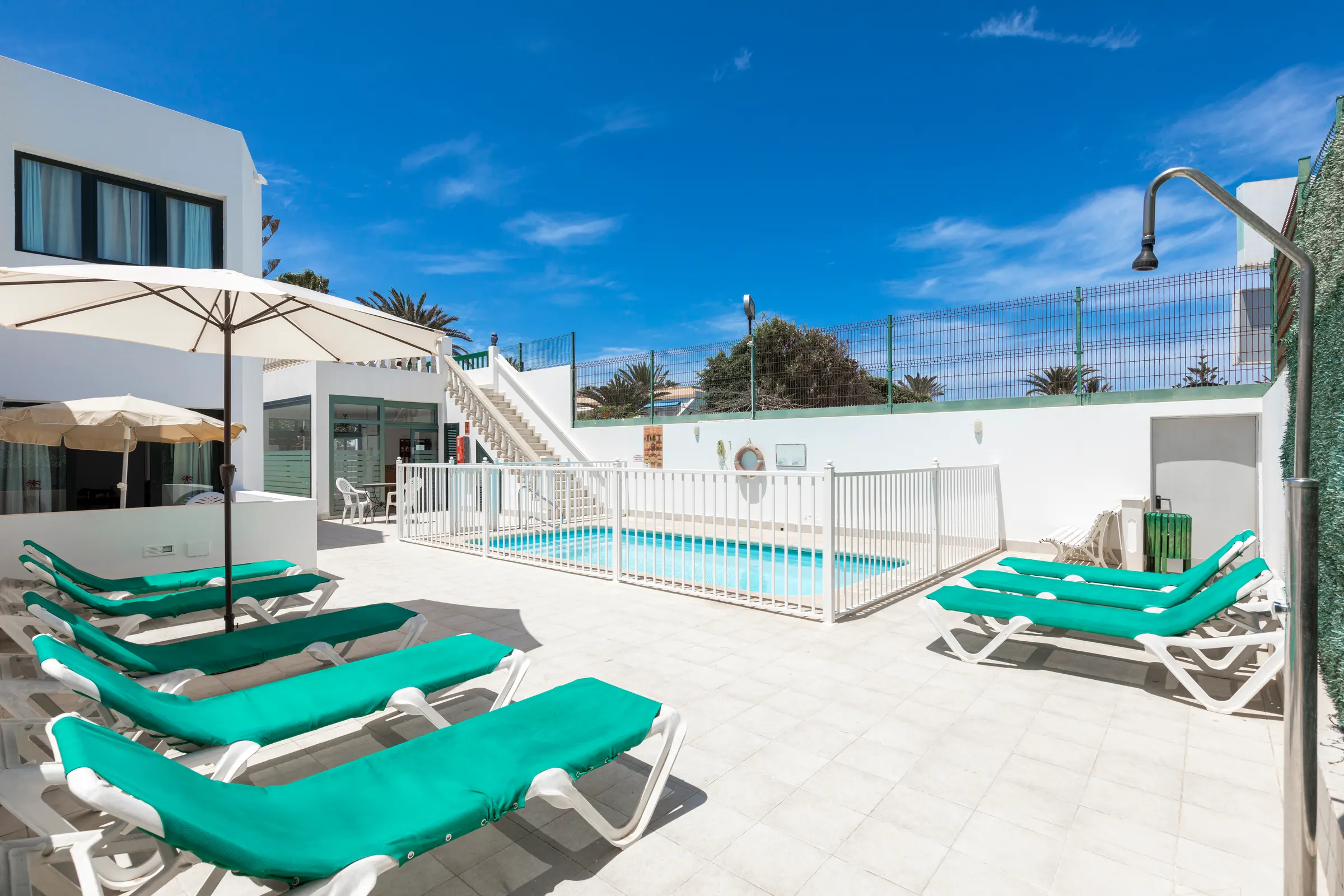 Schwimmbad — Apartamentos LIVVO Erika, Corralejo 2