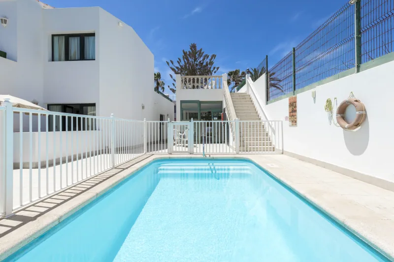 Apartamentos LIVVO Erika — LIVVO Apartments 3★ en Corralejo, Fuerteventura