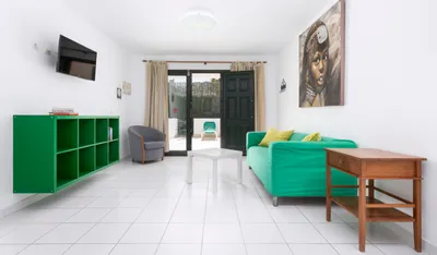 1 Schlafzimmer Apartment mit Gartenblick — Apartamentos LIVVO Erika, Corralejo 3