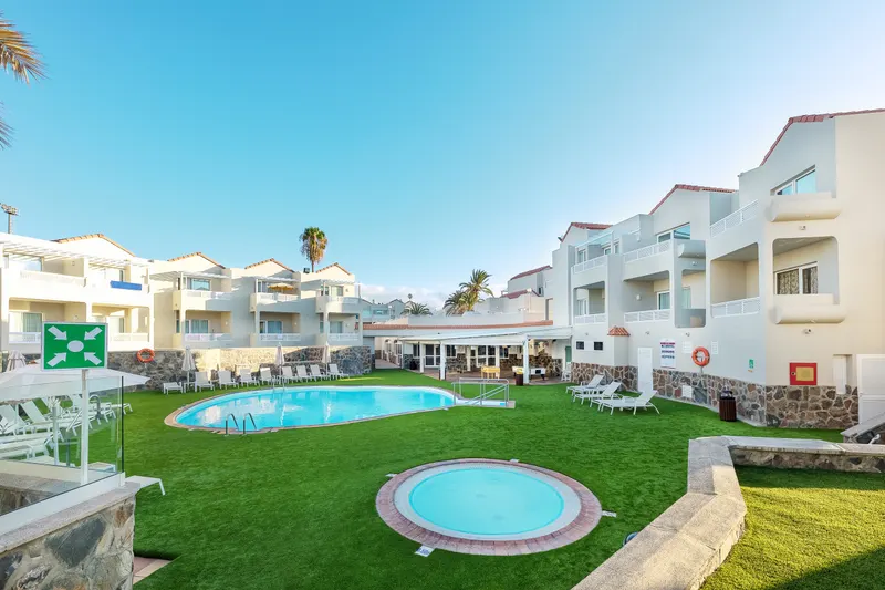 Piscina — Apartamentos LIVVO Koala Garden, Maspalomas 3