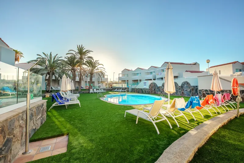 Piscina — Apartamentos LIVVO Koala Garden, Maspalomas 5