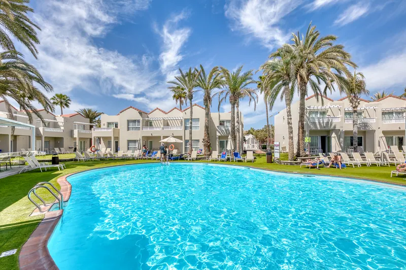 Piscinas y animación — Hotel LIVVO Koala Garden, Maspalomas 1