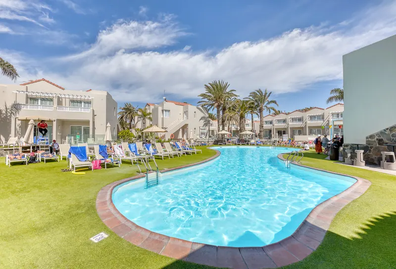 Piscinas y animación — Hotel LIVVO Koala Garden, Maspalomas 4