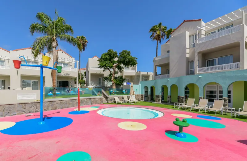 Piscinas y animación — Hotel LIVVO Koala Garden, Maspalomas 7