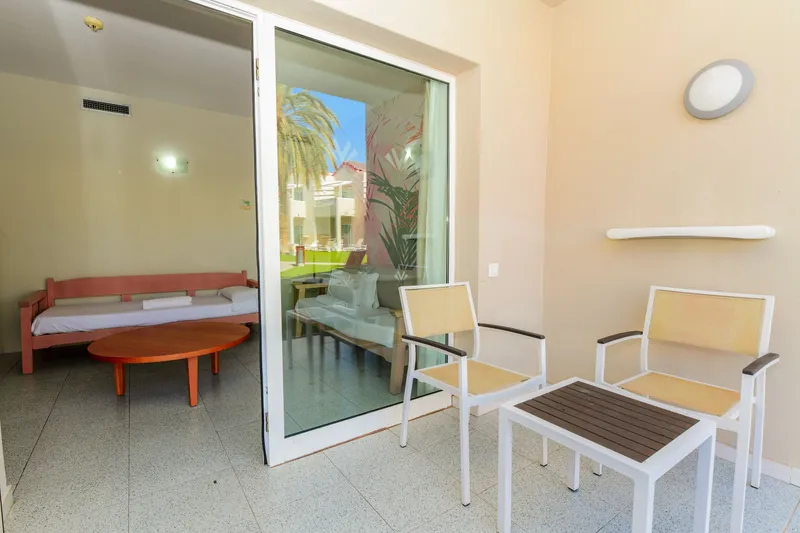 Familiar con Balcón — Hotel LIVVO Koala Garden, Maspalomas 5