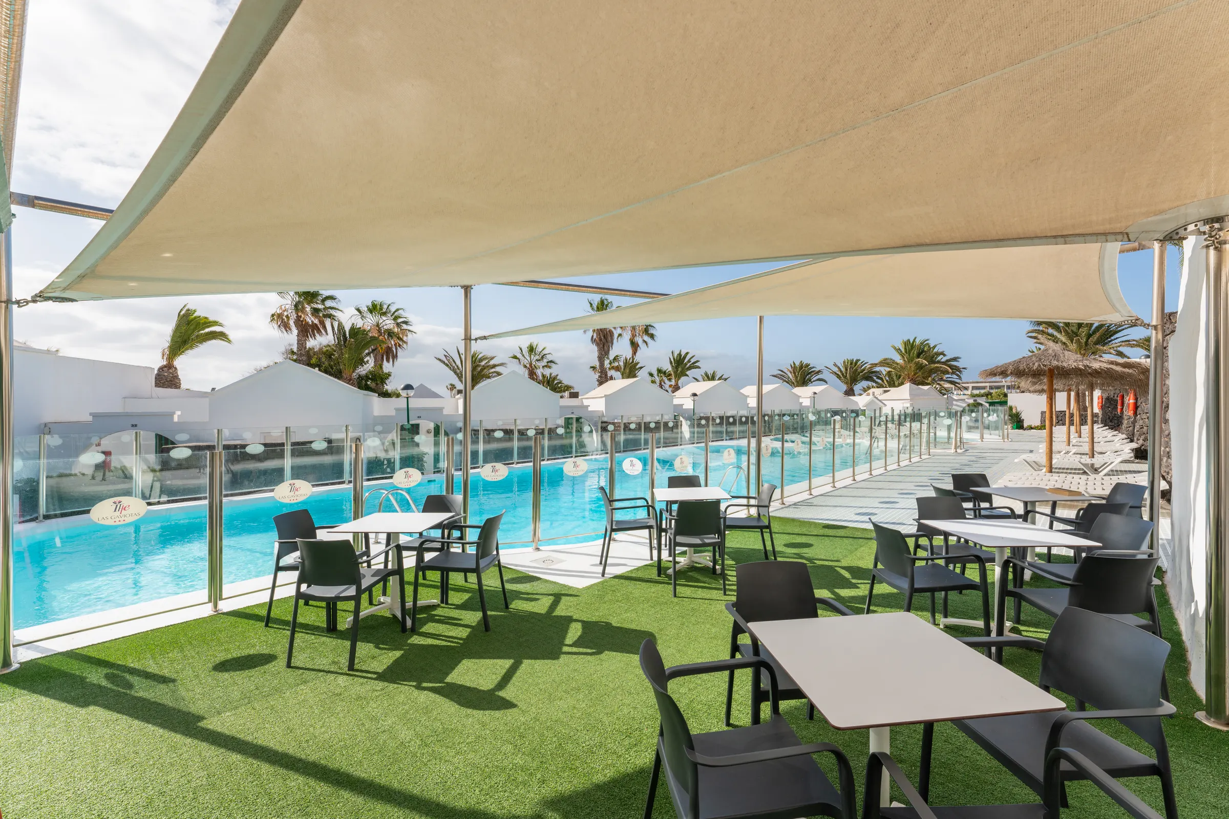 Schwimmbäder — Apartamentos LIVVO Las Gaviotas, Puerto del Carmen 6