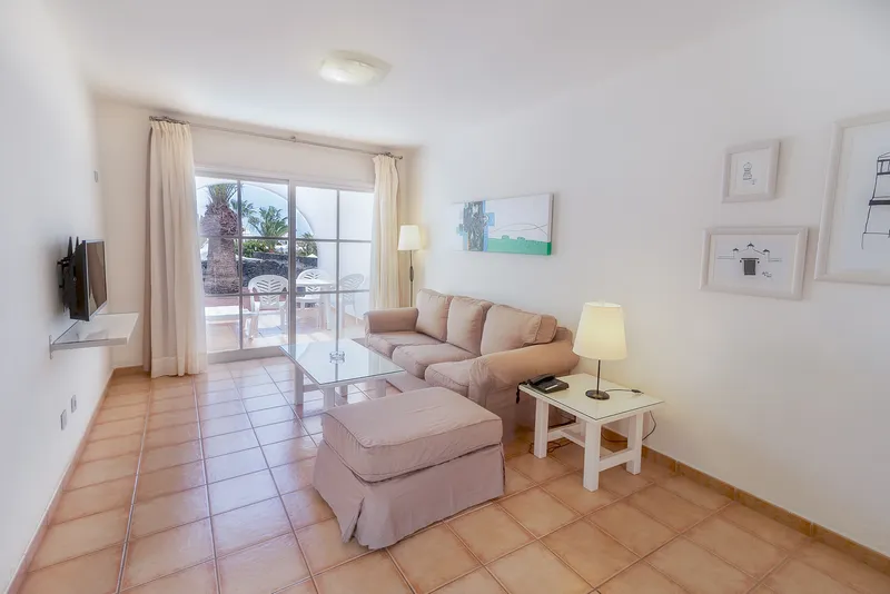 Doppelapartment (2 Schlafzimmer) — Apartamentos LIVVO Las Gaviotas, Puerto del Carmen 3
