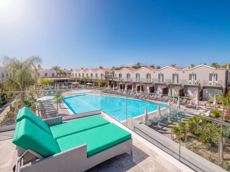 Hotel LIVVO Los Calderones — Maspalomas