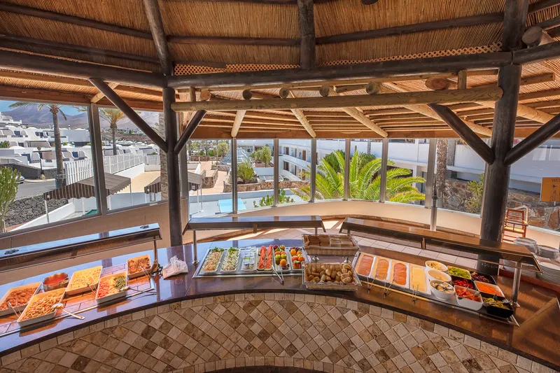 Gastronomía — Hotel Mirador Papagayo by LIVVO, Playa Blanca 7