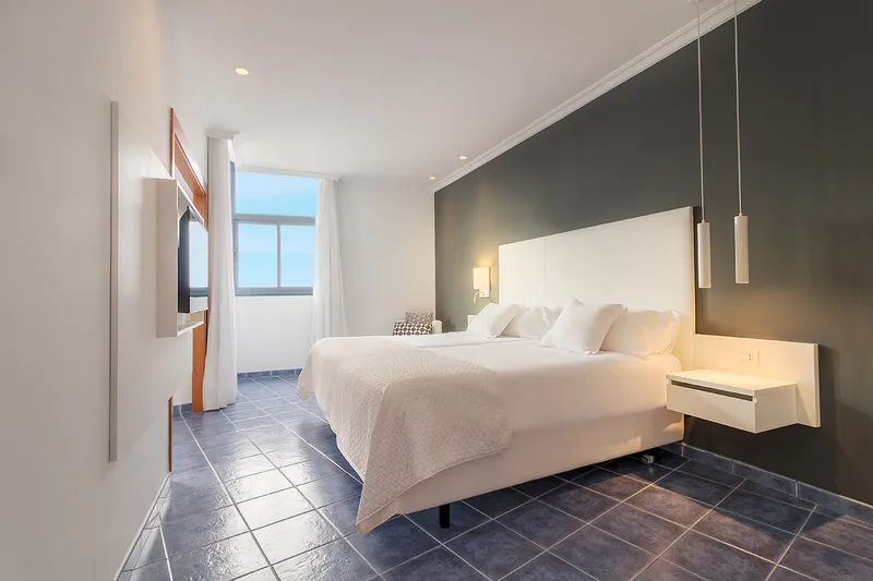 Superior Doppelzimmer Meerblick — Hotel Mirador Papagayo by LIVVO, Playa Blanca 1