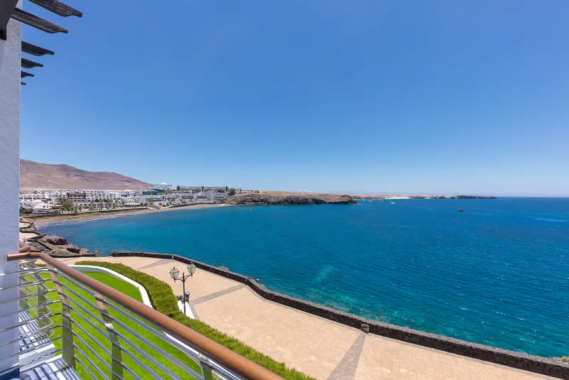 Doppelzimmer Frontal Meerblick — Hotel Mirador Papagayo by LIVVO, Playa Blanca 2