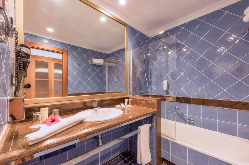 Doppelzimmer Frontal Meerblick — Hotel Mirador Papagayo by LIVVO, Playa Blanca 6