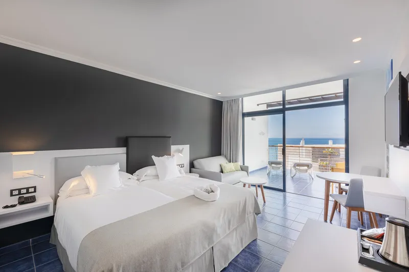 Doppelzimmer Meerblick — Hotel Mirador Papagayo by LIVVO, Playa Blanca 1
