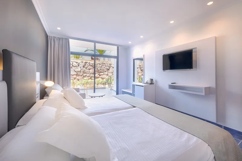Doppelzimmer — Hotel Mirador Papagayo by LIVVO, Playa Blanca 1