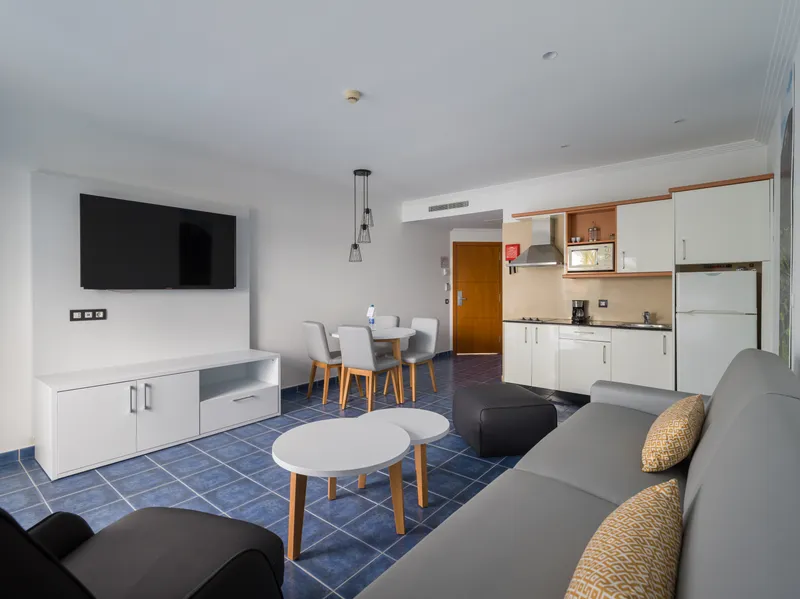 Familienzimmer — Hotel Mirador Papagayo by LIVVO, Playa Blanca 5