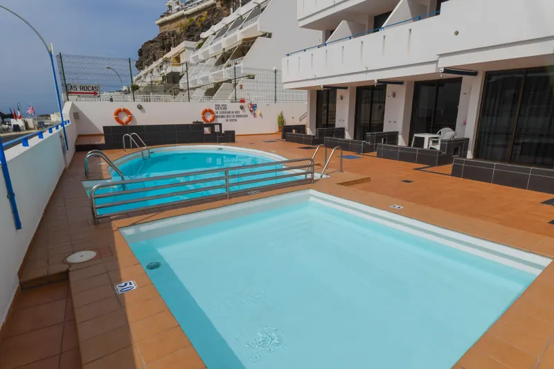 Piscinas — Apartamentos LIVVO Puerto Bello, Puerto Rico 1