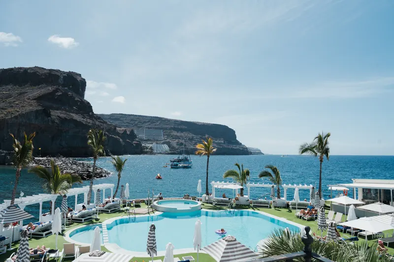Piscinas y Rooftop — Hotel LIVVO Puerto de Mogán, Puerto de Mogán 5