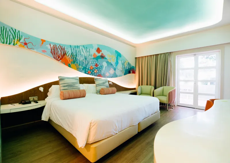 Doppelzimmer mit französischem Balkon — Hotel LIVVO Puerto de Mogán, Puerto de Mogán 3