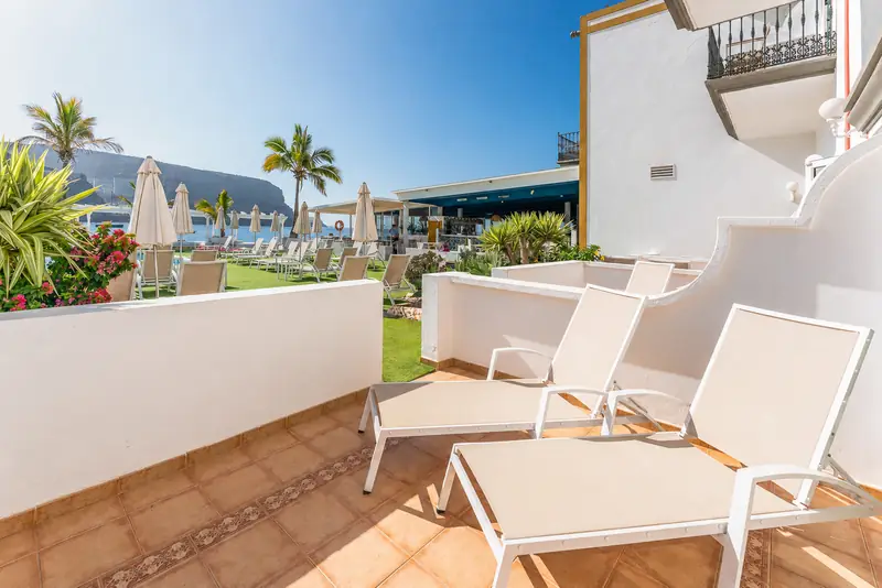Doble vista piscina con terraza — Hotel LIVVO Puerto de Mogán, Puerto de Mogán 3