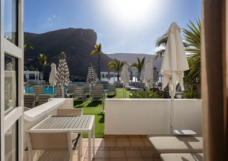 Doppelzimmer Poolblick mit Terrasse — Hotel LIVVO Puerto de Mogán, Puerto de Mogán 5