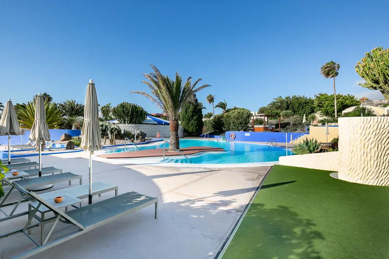 Piscinas — Hotel LIVVO Risco del Gato Suites, Costa Calma 8